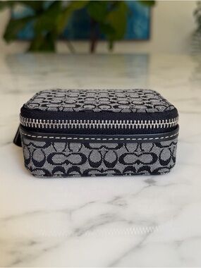 Coach Vintage Y2K Signature Triple Pill Bottle Zip Case Black / White